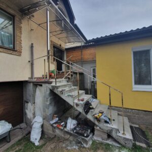 Комплект козырек и перила из нержавеющей стали.Частный дом Троещина