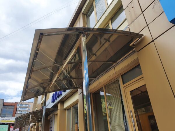 козирок з полікарбонатом