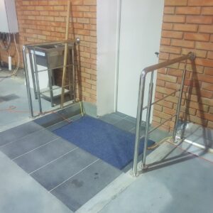 Перила для лестницы короткие
