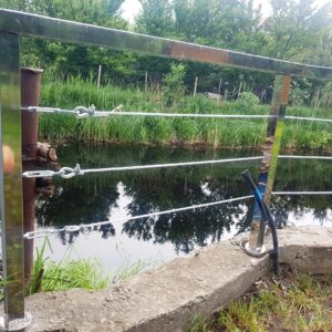 перила с тросиками